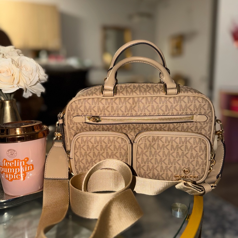 Michael Kors Elliot camera Satchel Bag